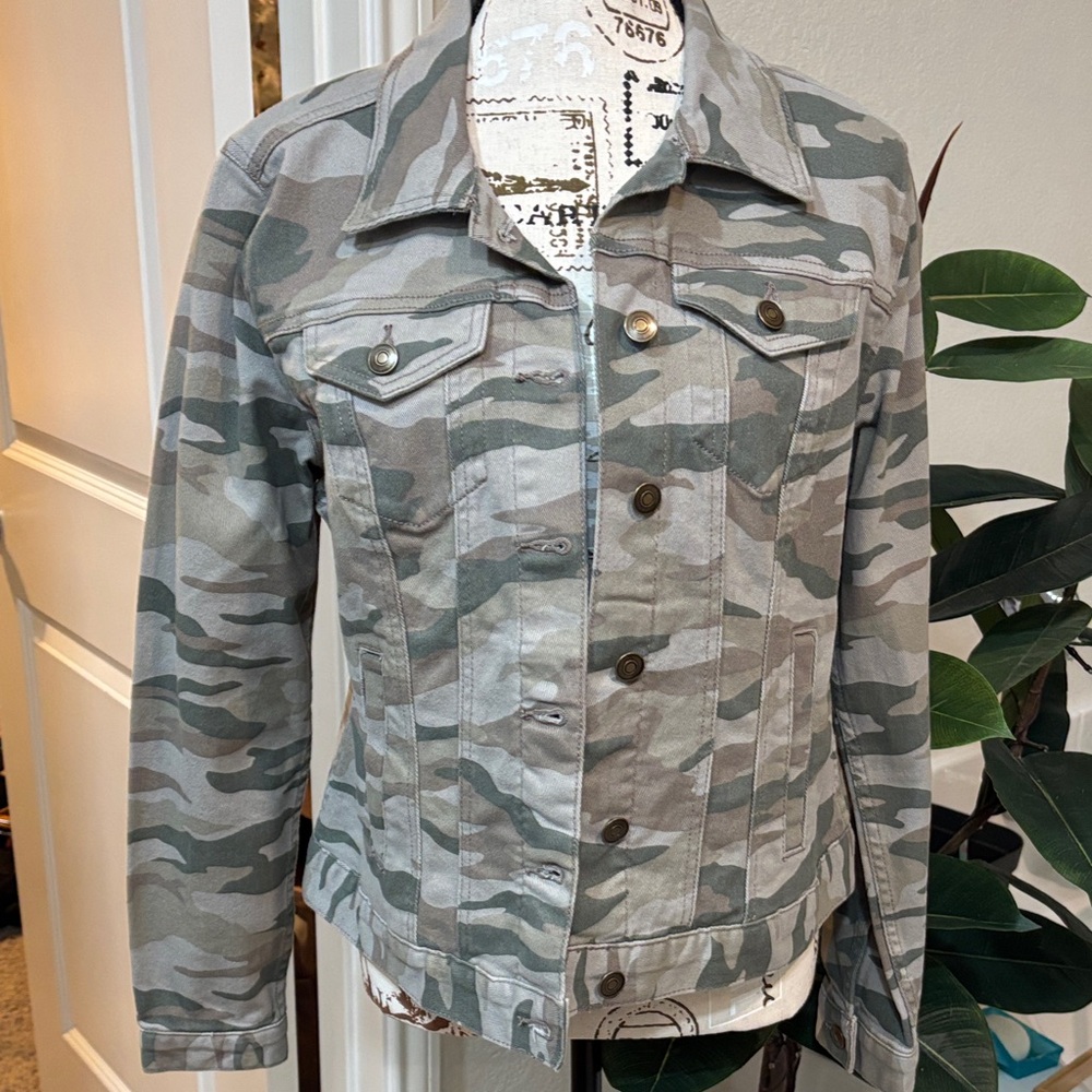 Time and Tru Camouflage Jean Jacket